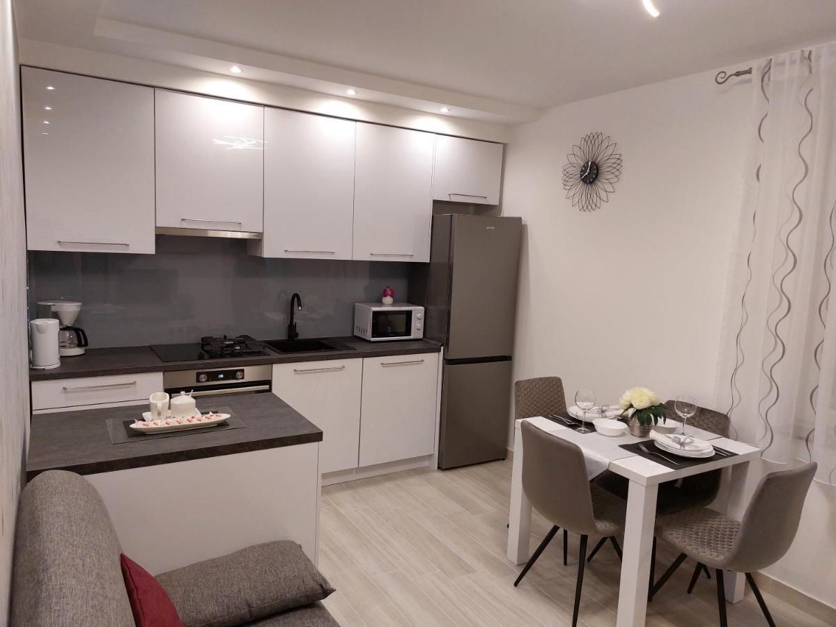 Apartment Hrzic Малинска Экстерьер фото