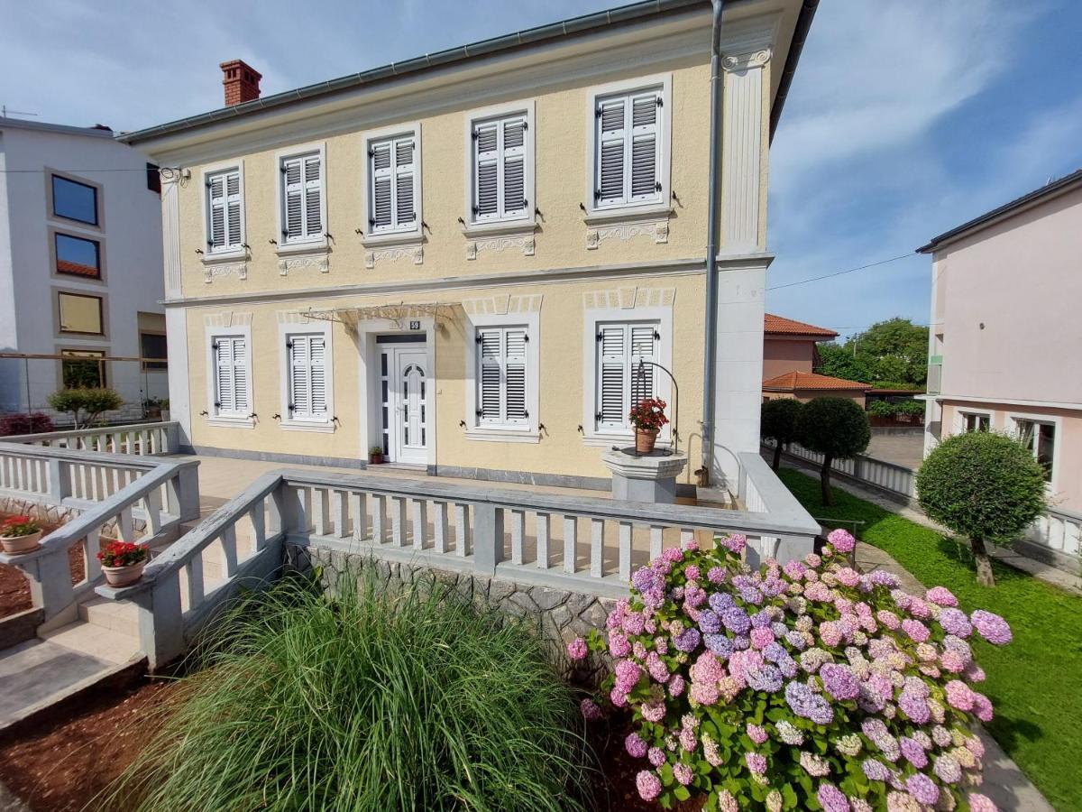 Apartment Hrzic Малинска Экстерьер фото